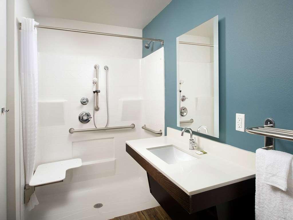 Woodspring Suites Seattle Redmond Room photo