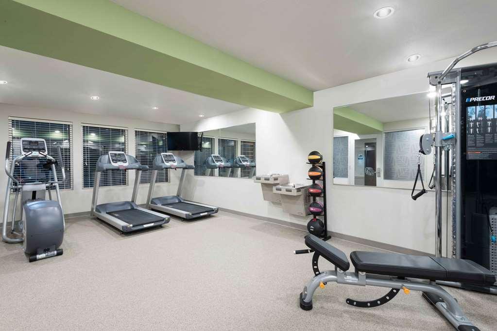 Woodspring Suites Seattle Redmond Facilities photo